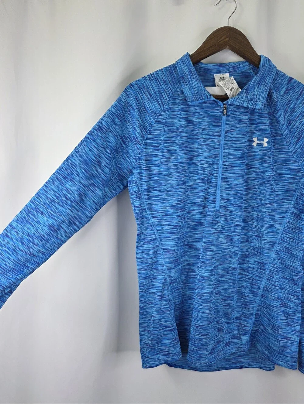 Under Armour Women’s Large Pullover 1/4 Zip Blue Stretch Long Sleeve Lightweight